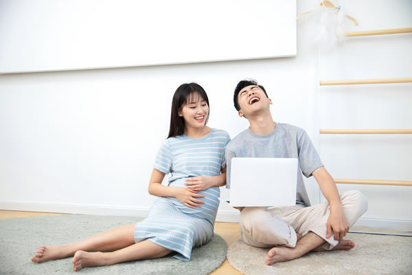 孕婦從懷孕后看男女怎么做？懷孕初期看男女方法有什么？(圖1)